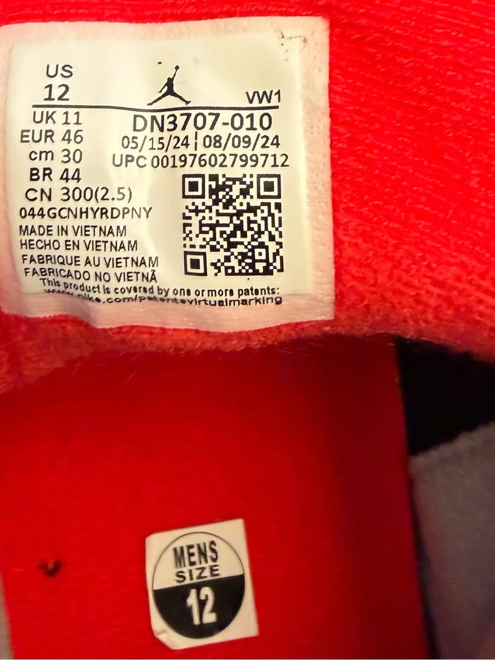 NEW AUTHENTIC NIKE AIR JORDAN 3 RETRO 